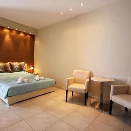 Nautilus Dome Otel Fira  Oda fotoğraf